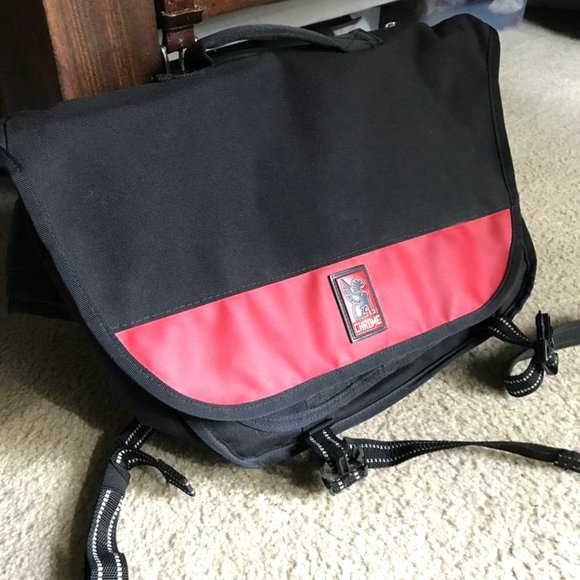 Chrome Industries Handbags - Chrome Messenger Bag